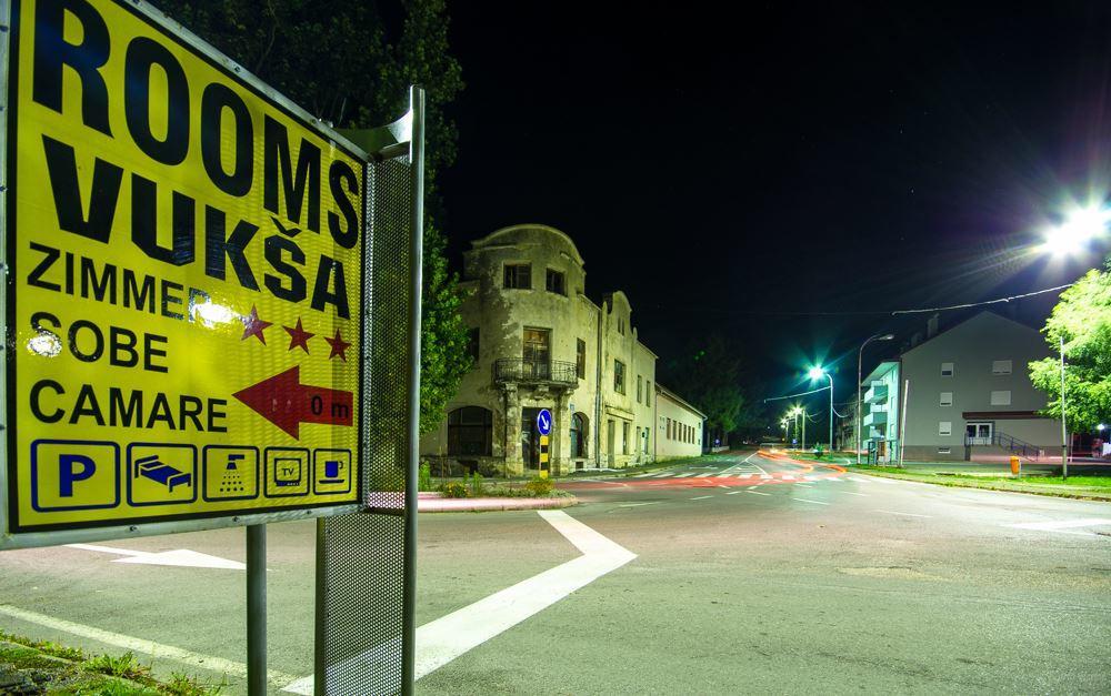 Rooms Vuksa Donji Lapac Екстер'єр фото